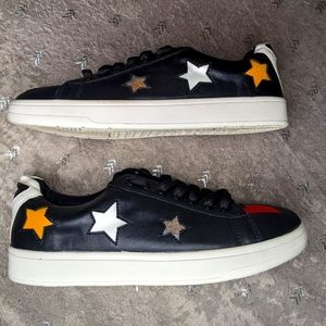 Steve Madden limit heart and stars